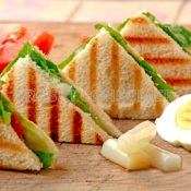 5. Sandwich vegetal con huevo a la plancha